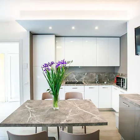 Apartamento Benzi16 Como