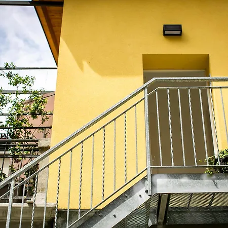 Apartamento Benzi16 Como